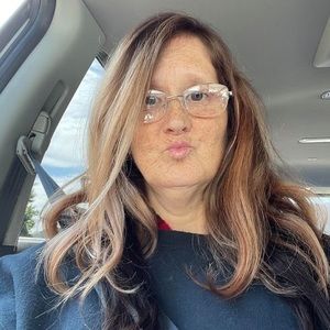 Meet your Posher, Paula